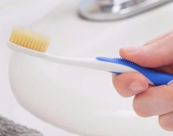 What you should know about toothbrush shape, sizes, and hardness